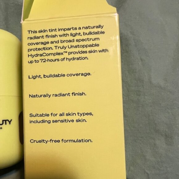 NWT Wyn Beauty Serena Williams Hydrating Skin Tint SPF 30 Shade 285 Possible - Picture 6 of 8